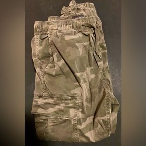 American Eagle Men's Small Trekker Jogger Flex Camouflage Camo Print Cargo Pant